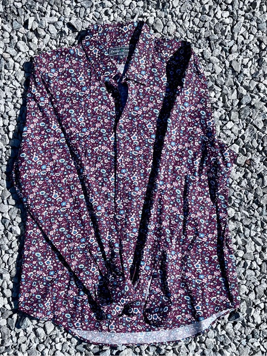 Paisley & Gray Other - Paisley & Gray Burgundy Floral Button-Up Shirt with Light Blue Blossoms